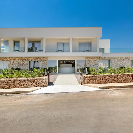 Perla Saracena & Restaurant Hotel
