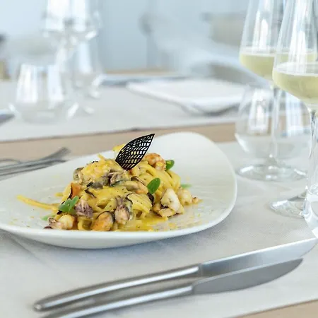 Perla Saracena Hotel&restaurant * Salve