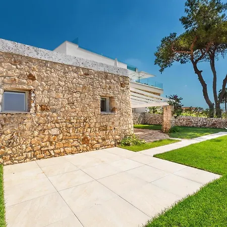 Perla Saracena & Restaurant Hotel