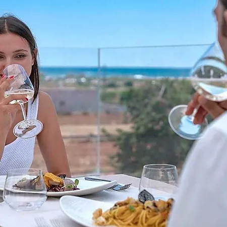 Perla Saracena & Restaurant 酒店 3*